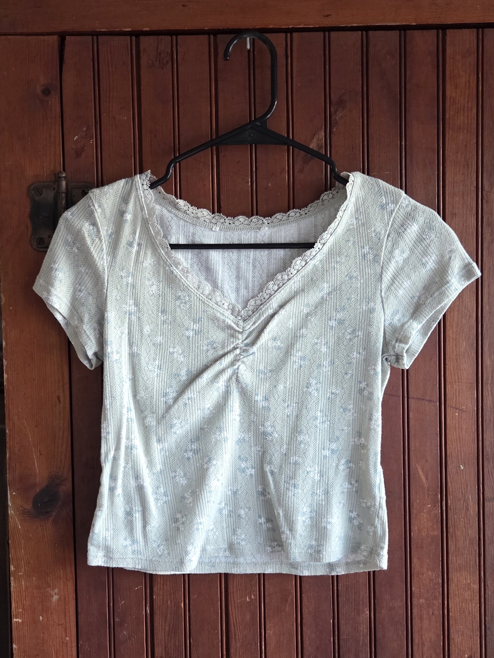 Women’s Lace-Trim Light Green Floral V-Neck Pointelle Top